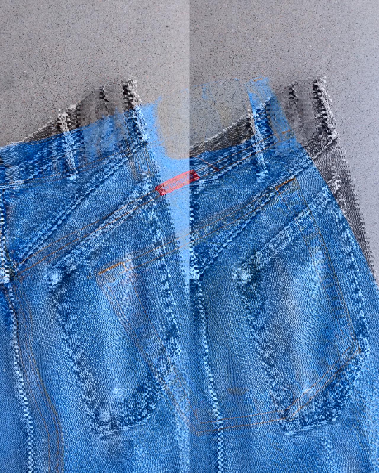 Vintage Wrangler Jeans Y2K Faded Distressed Baggy Men's Size 37x29