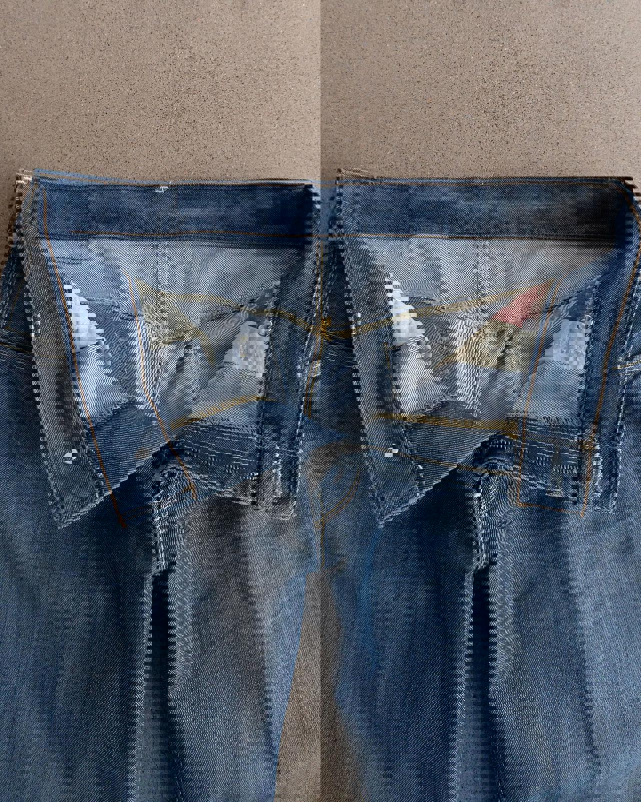 Vintage Levi's 514 Jeans Y2K Slim Straight Raw Wash Denim Men's Size 35x34