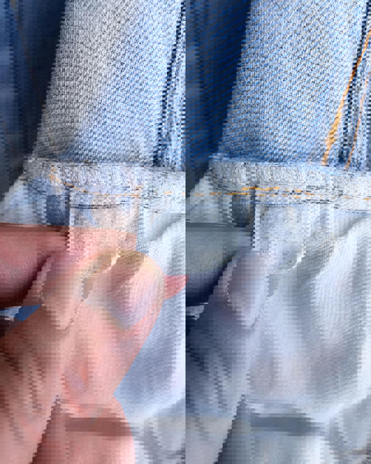 Vintage 70s 80s Levi's 501 Jeans Redline Selvedge Denim Men's Size 33x31 Kurt Cobain Distressed Light Wash