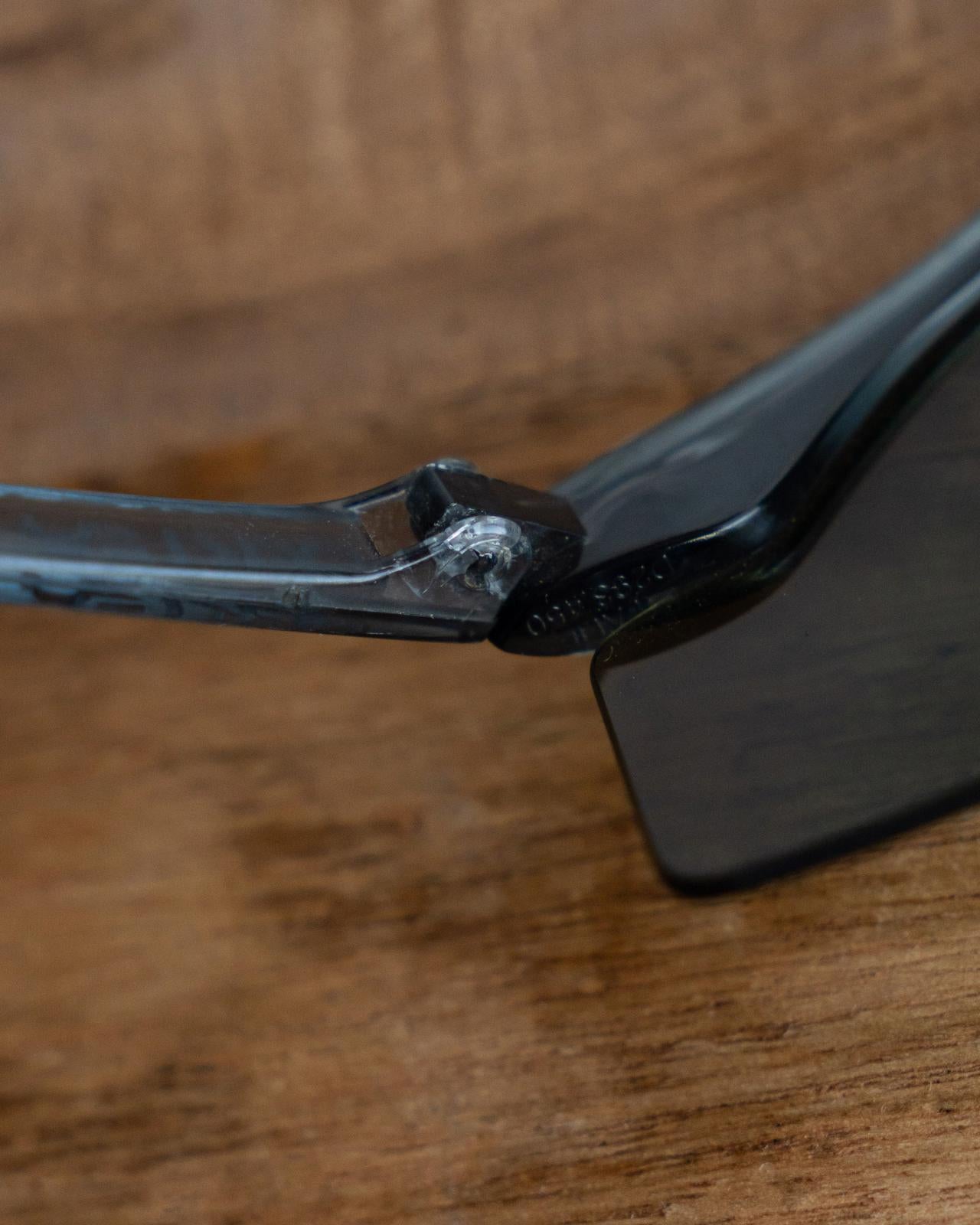 Vintage 80s Oakley Razor Blade Sunglasses