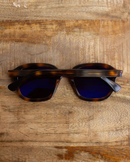 Illesteva Bogota Sunglasses Tortoise