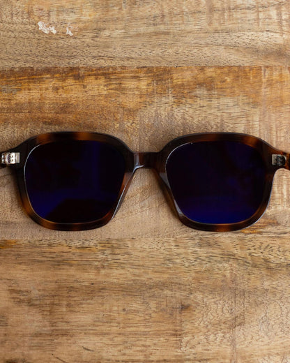 Illesteva Bogota Sunglasses Tortoise