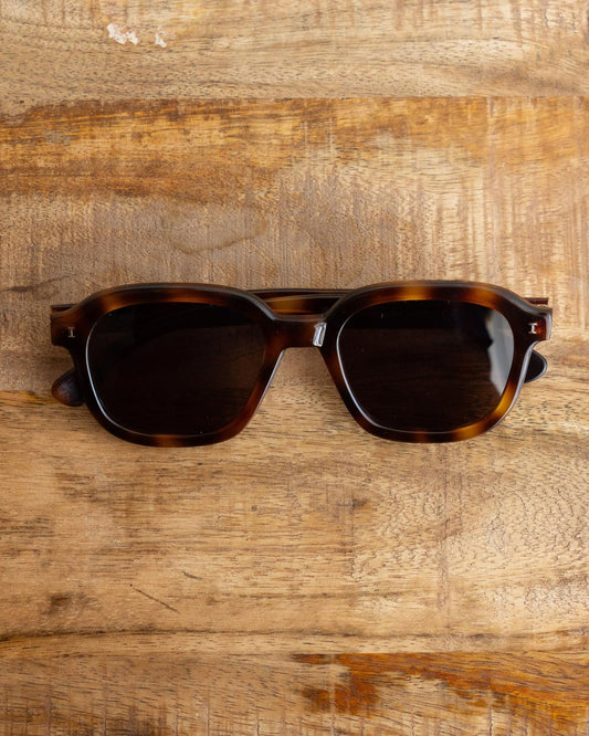 Illesteva Bogota Sunglasses Tortoise