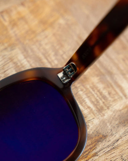Illesteva Bogota Sunglasses Tortoise