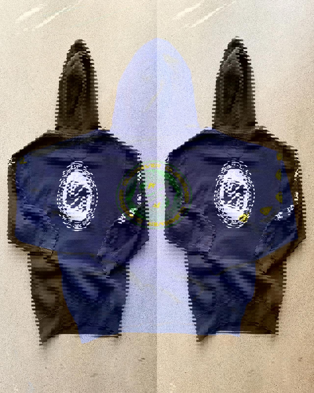 Vintage Quiksilver Hoodie Men's XL Y2K Surf Style Skater Grunge Sleeve Hit